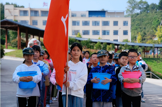 研学实践助成长 传承红色展精神——武穴市东方红小学教联体开展实践研学活动