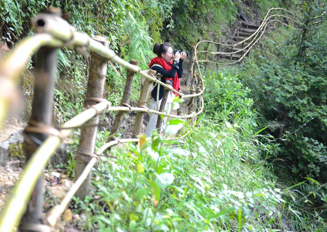 怒江石月亮：云南首条登山步道