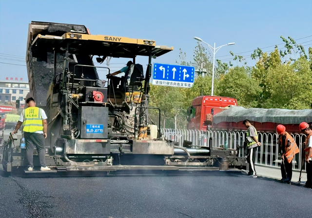 【今日黄冈】武穴市公路事业发展中心：同心同德跑赢“上半年”，脚踏实地勇夺“全年胜”